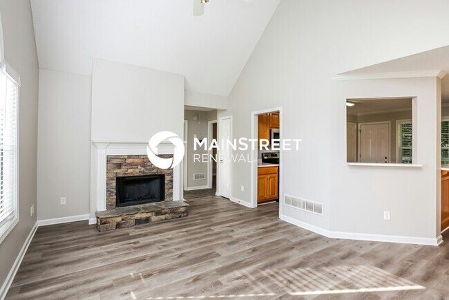 Building Photo - 3 Bedroom Pet-Friendly Home in CARTERSVILL...