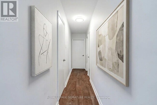 Photo du bâtiment - 236 Overbrook Pl