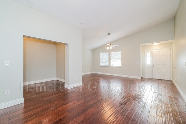 Foto del edificio - 1535 Lawndale Cir