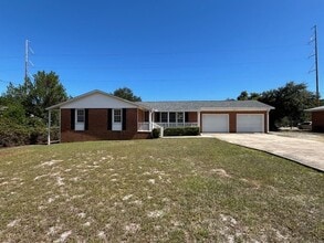 Building Photo - 421 Robert E Lee Dr