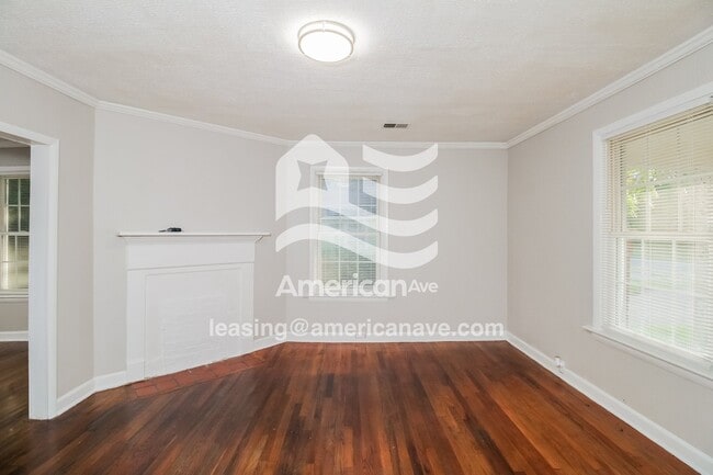 Building Photo - 1213 Campbell St