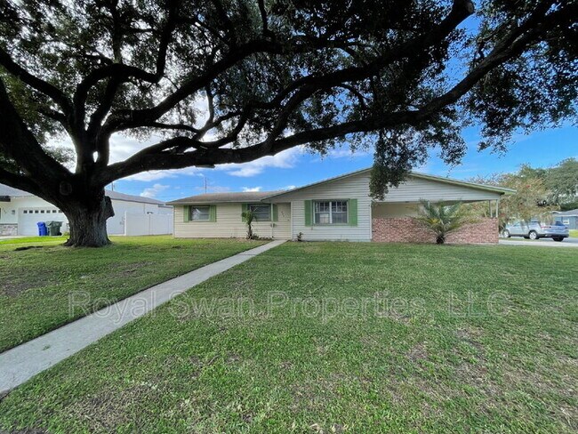 Foto del edificio - 303 Thornwood Way