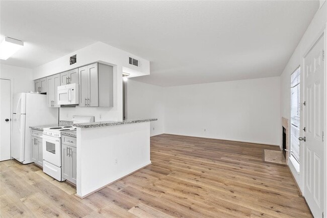 Building Photo - 6500 Sands Point Dr