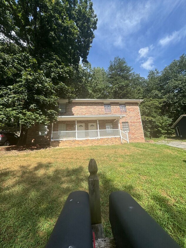 Primary Photo - 3216 Joselin Ln