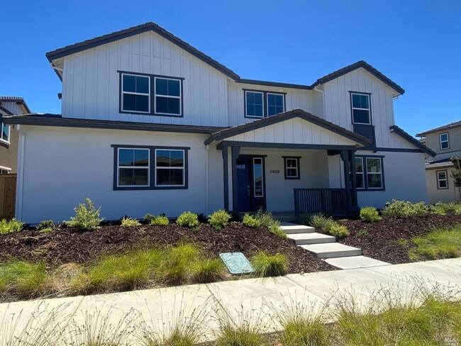 Building Photo - 2408 Lake Club Dr