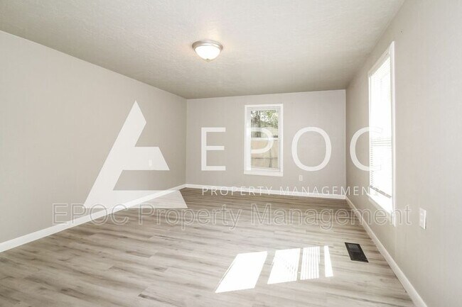 Building Photo - 704 Tiffin Ave