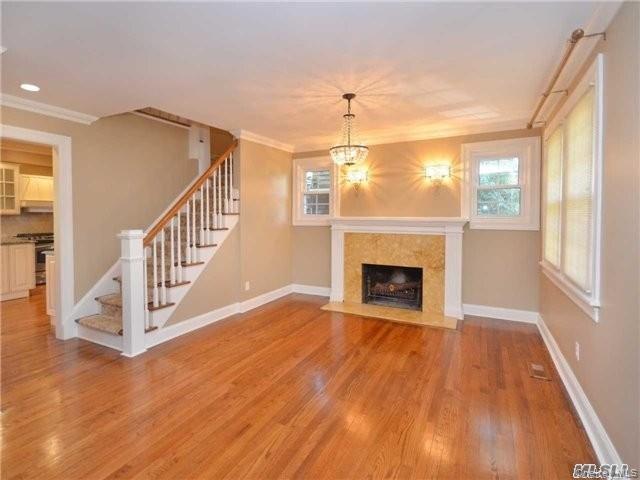 Building Photo - 25 Gaynor Ave