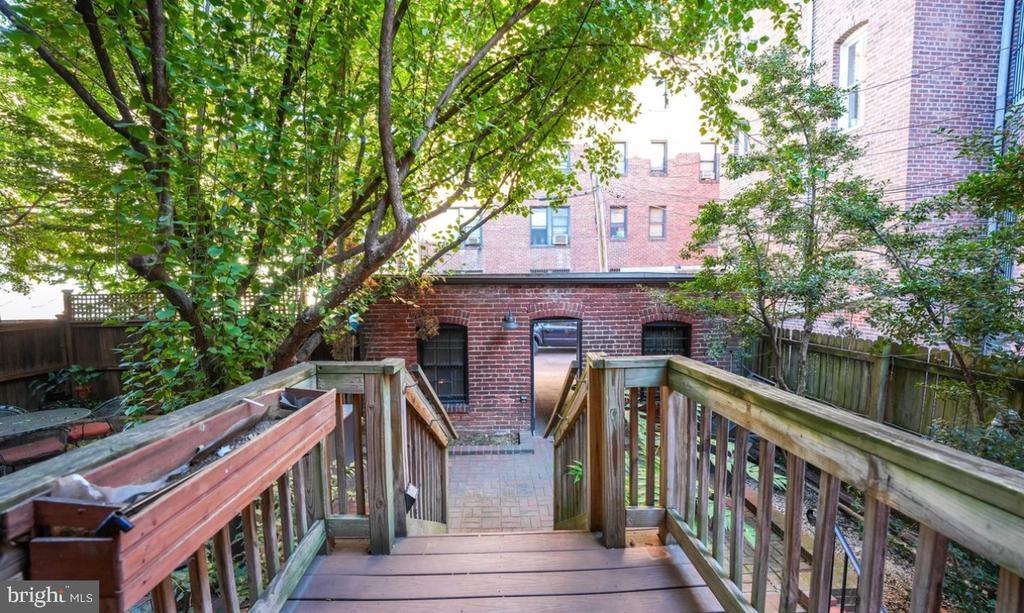 Foto del edificio - 1703 Q St NW