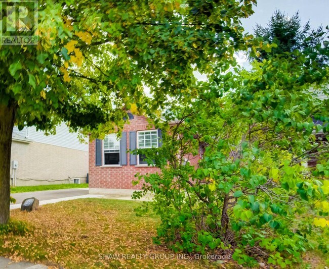 Building Photo - 122 Kovac Rd