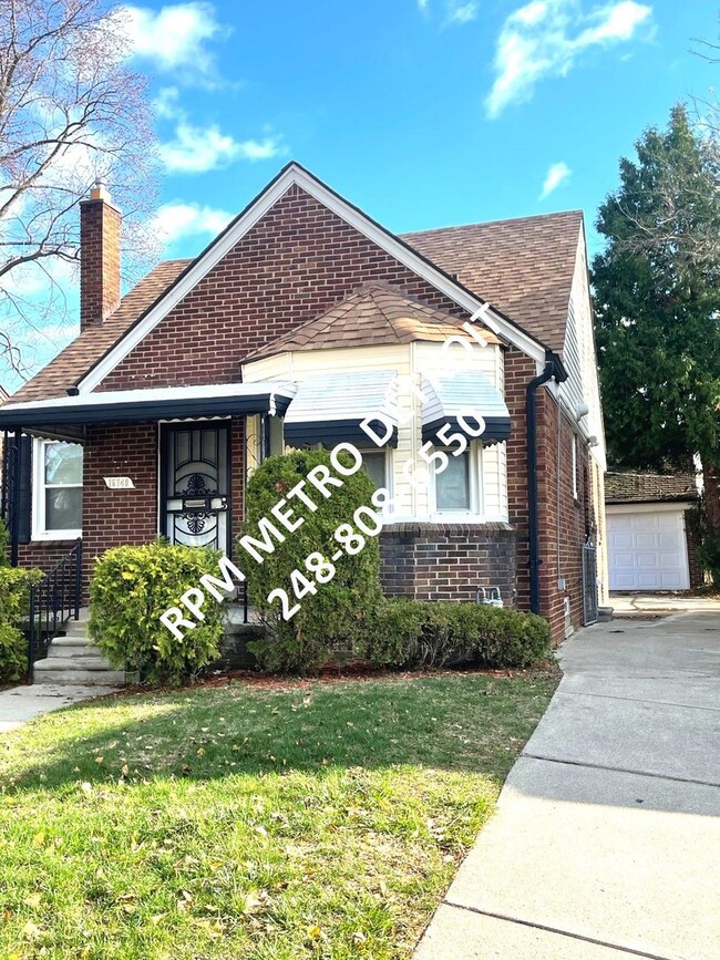 Foto del edificio - Brick Bungalow in Detroit