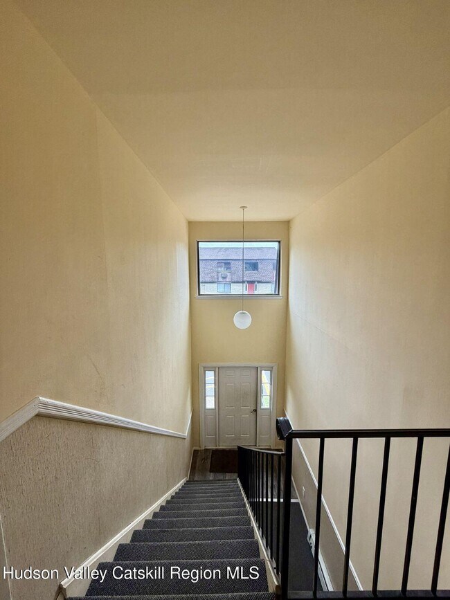 Foto del edificio - 616 Cherry Hill Dr