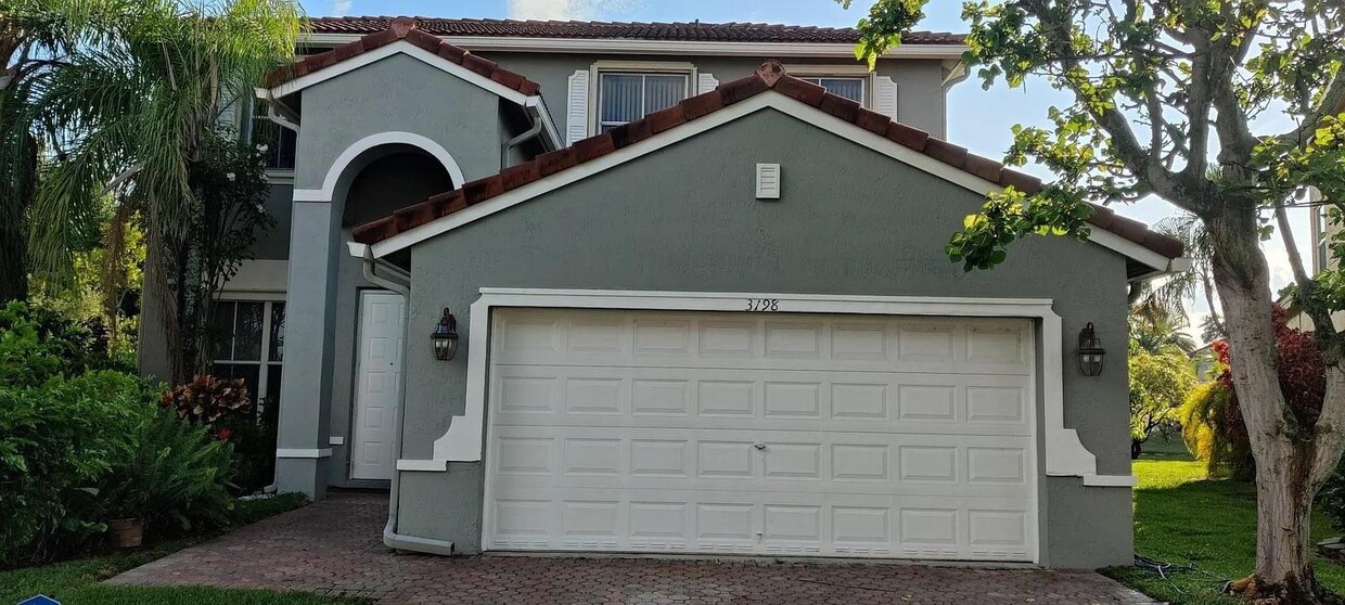Primary Photo - 3198 SW 132nd Ave