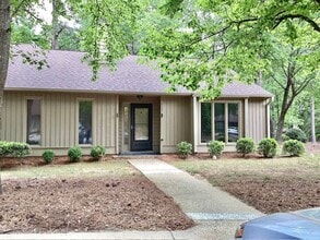 Building Photo - 117 Gristmill Ln