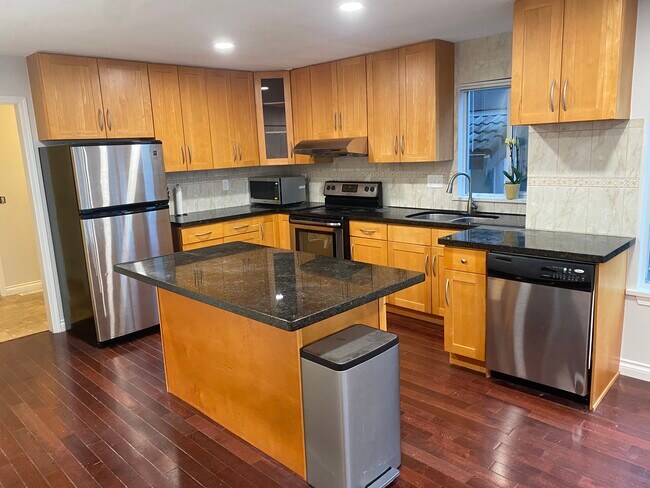 Building Photo - 2940 Bobcat Pl