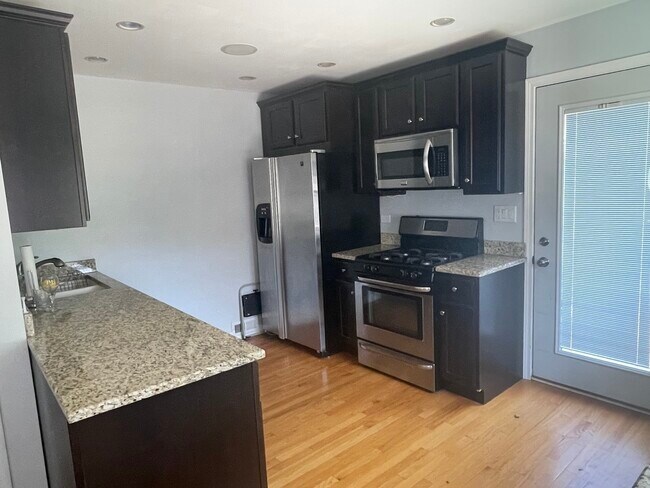 Foto del edificio - 801 Fairfield Ave