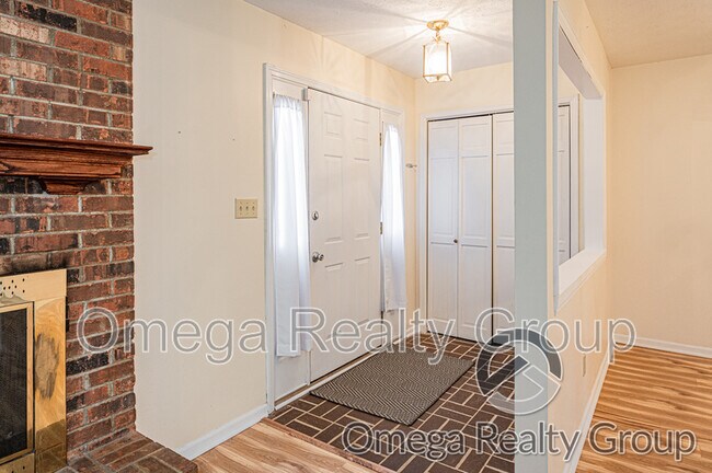 Foto del edificio - 1607 Sandstone Ct