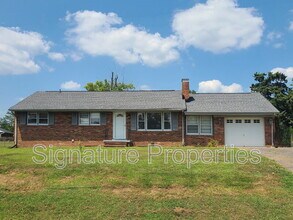 Building Photo - 204 Mt Pleasant Blvd