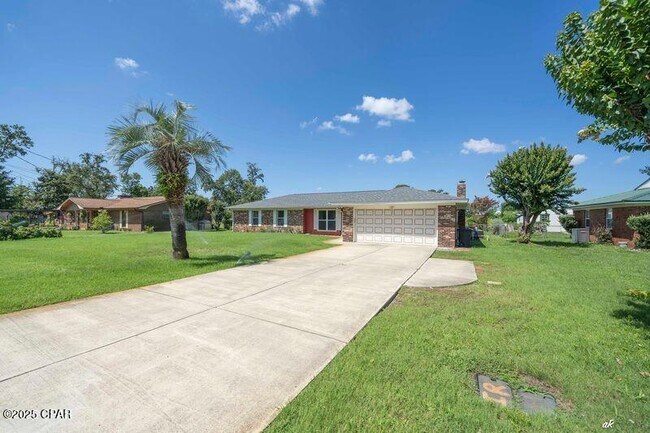 Foto del edificio - 7088 Hugh Dr