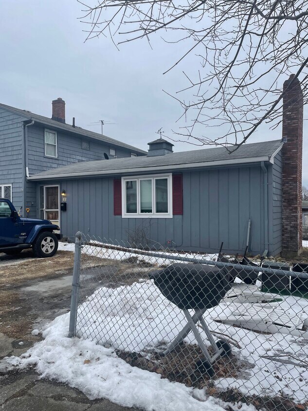 Foto principal - 34 Bursley Rd
