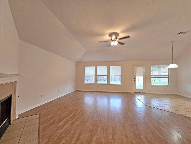 Building Photo - 1508 Cosmos Way