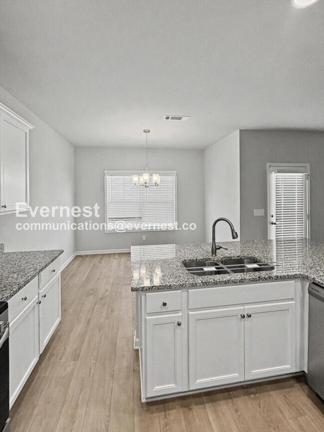 Building Photo - 320 Bertha Honey Stewart Dr