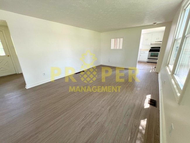 Photo - 1625 Willamet House