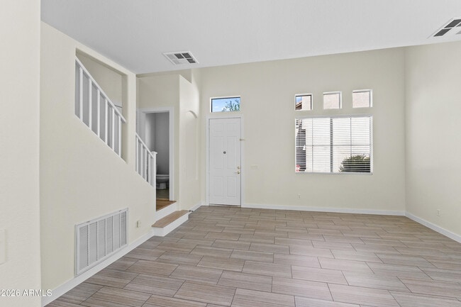 Foto del edificio - 14369 W Lexington Ave