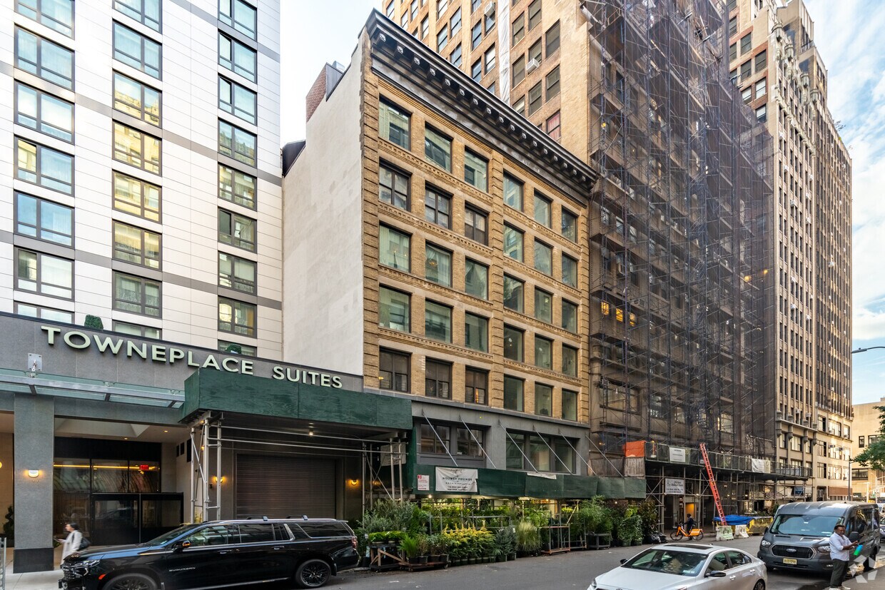 Foto principal - 146-148 W 28th St