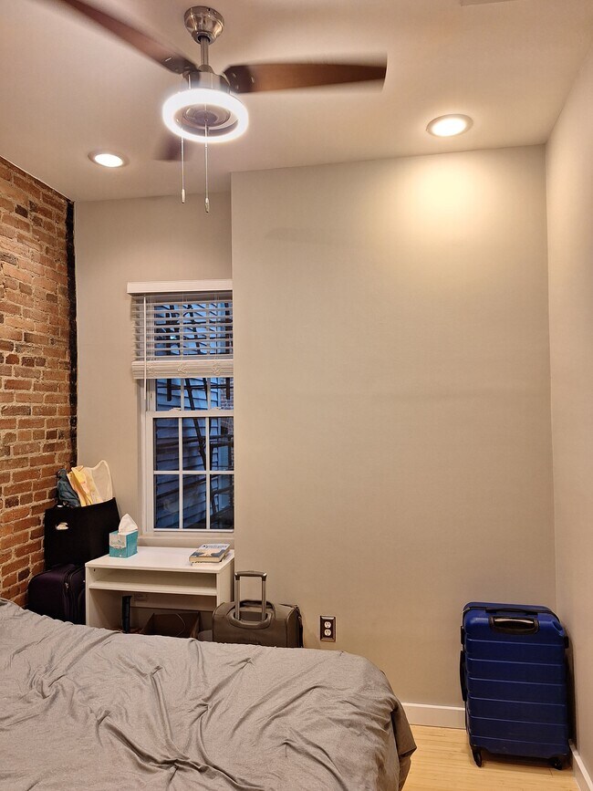 Foto del edificio - 3510 16th St NW