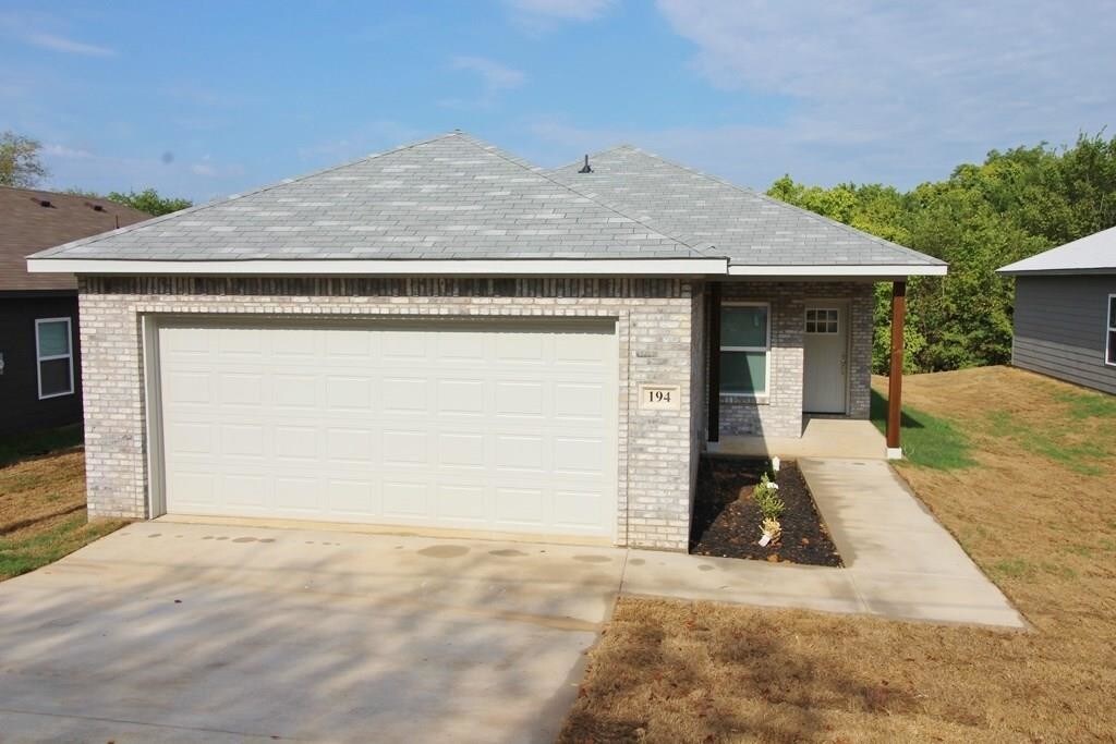 194 S Preston St, Alvarado, TX 76009 House Rental in Alvarado, TX
