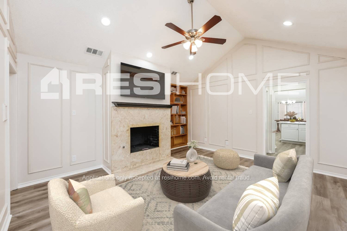 Primary Photo - 931 Newport Dr