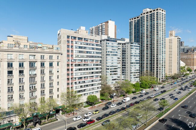 Apartamentos - Lakeshore Drive Condo