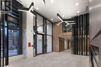 Building Photo - 2525 Bathurst St