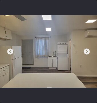 ADU washer/dryer - 8271 Briarwood Dr