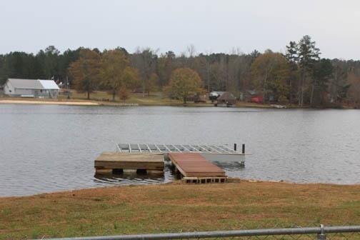Building Photo - 204 Legion Lake Dr