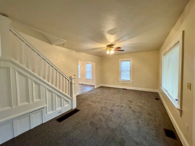 Foto del edificio - 2442 16th St NE