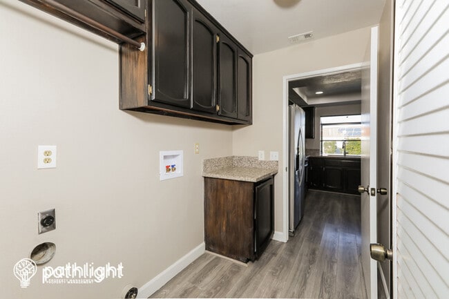 Building Photo - 13484 Buena Vista Drive, Hesperia, CA, 92344