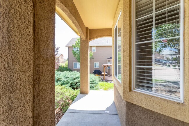 Building Photo - Beautiful Ranch Floor Plan in Wolf Ranch!