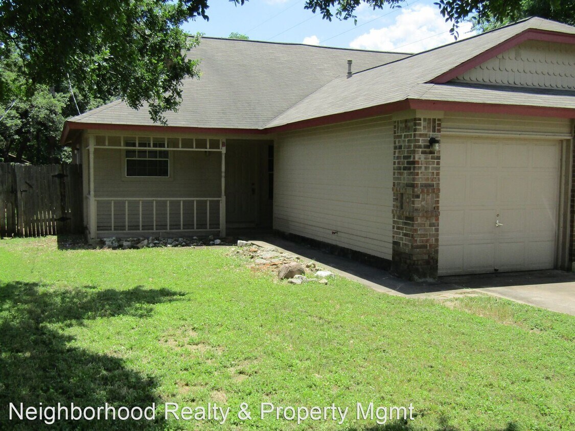 12001 Arrowwood Dr Austin Tx 78727 Apartment For Rent In Austin Tx Apartments Com