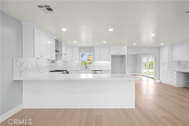 Foto del edificio - 4581 Suite Dr
