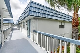 Building Photo - 227 Tuscany Ln