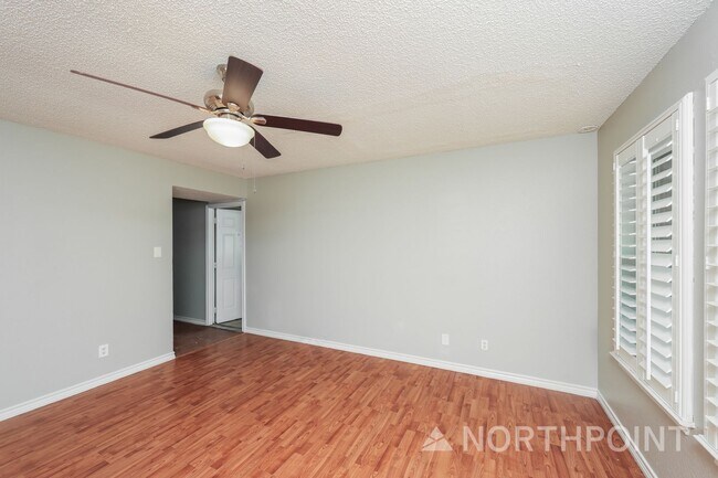 Foto del edificio - 3 BR/2BA | Newly Renovated Single Family Home | Great backyard| In Forney!