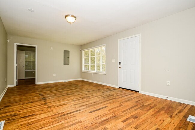 Foto del edificio - 5720 Old Bill Cook Rd