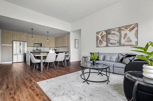Foto del edificio - 5515 Humming Bird Ln