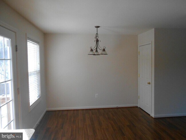 Foto del edificio - 209 Eastside Ln