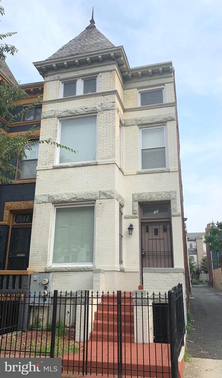 Foto principal - 15 Seaton Pl NW
