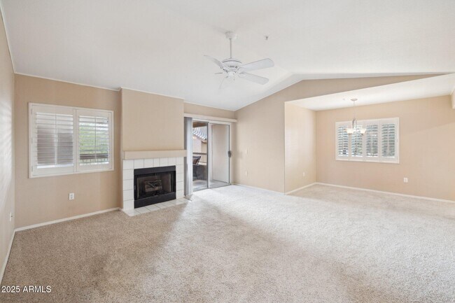 Foto del edificio - 9736 N 95th St