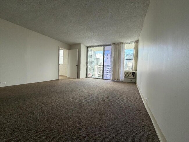 Building Photo - To register for the showing time below, note the 4 digit code: 4402 and click "APPLY NOW."(mobile...