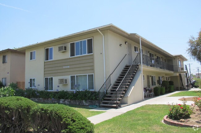 Primary Photo - Ben Hur Apartments