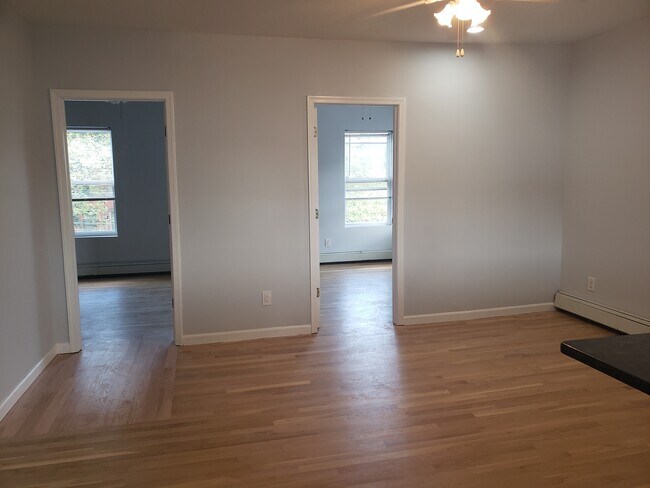 Building Photo - 649 Jersey Ave